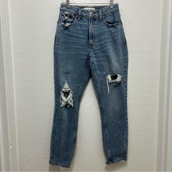 Abercrombie & Fitch Distressed High Rise Mom Jean Curve Love Size 25 - Picture 1 of 10